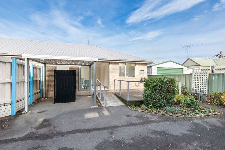 Photo of property in 2c Dey Street, Mosgiel, 9024
