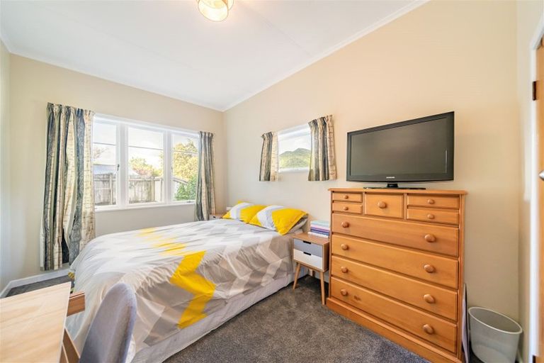 Photo of property in 104 Akatarawa Road, Birchville, Upper Hutt, 5018