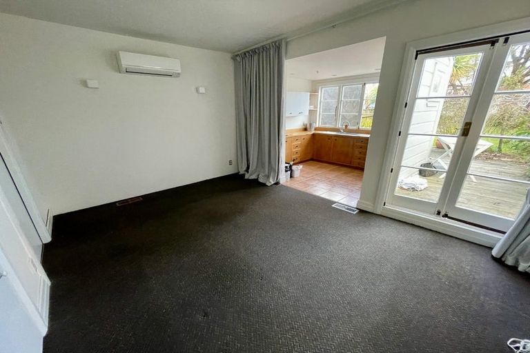 Photo of property in 12 Normanby Street, Newtown, Wellington, 6021