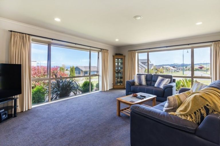 Photo of property in 8 Vaucluse Drive, Nukuhau, Taupo, 3330