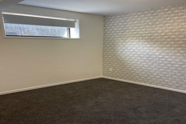 Photo of property in 27 Sunset Road, Totara Vale, Auckland, 0632