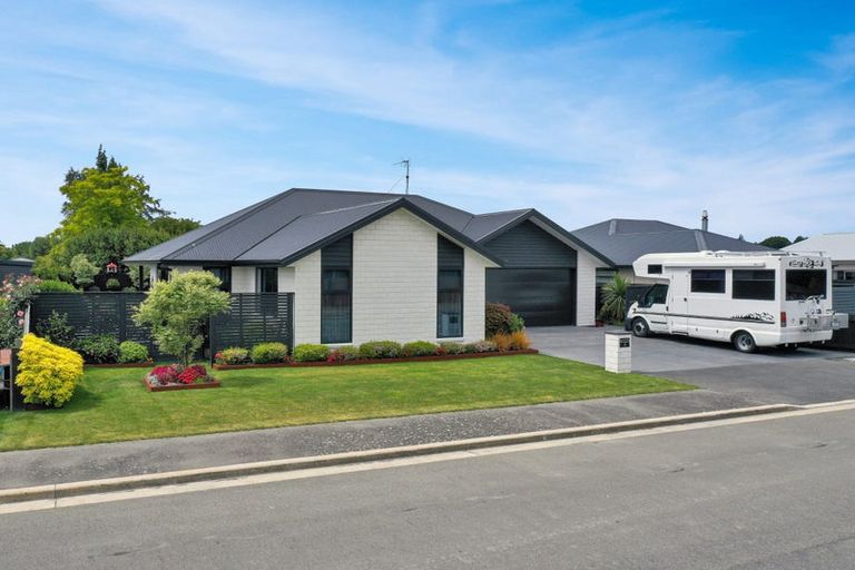 Photo of property in 6 Waterford Place, Tinwald, Ashburton, 7700