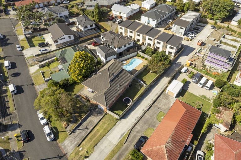 Photo of property in 17 Miles Avenue, Papatoetoe, Auckland, 2025