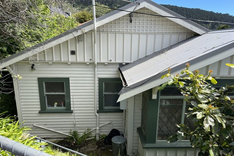 Photo of property in 2 Easdale Street, Kelburn, Wellington, 6012