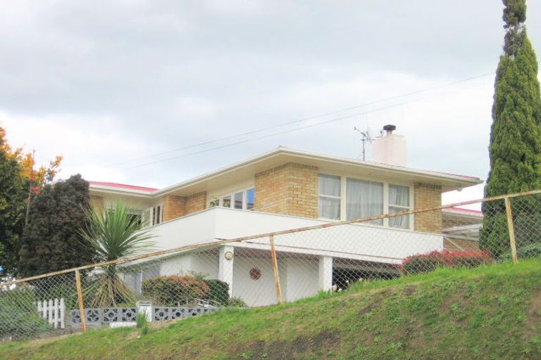 Photo of property in 4 Kingswood Road, Brookfield, Tauranga, 3110