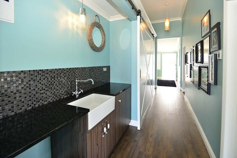 Photo of property in 1047 Whangaparaoa Road, Tindalls Beach, Whangaparaoa, 0930