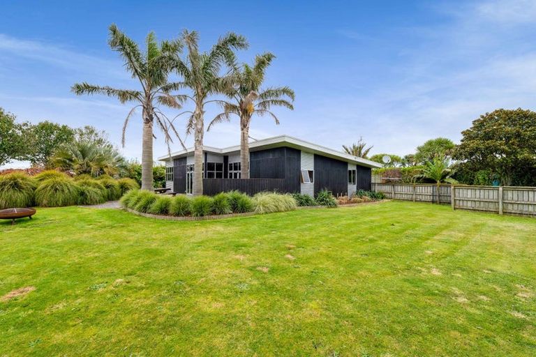 Photo of property in 82 Mawhitiwhiti Road, Normanby, Hawera, 4675
