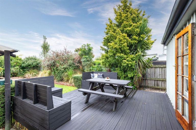 Photo of property in 11 Strickland Street, Sydenham, Christchurch, 8023
