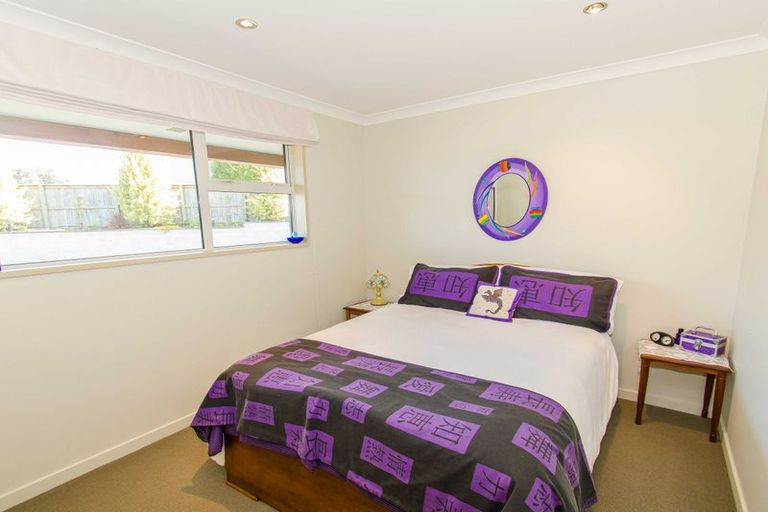 Photo of property in 28 Holyport Close, Fairfield, Dunedin, 9018
