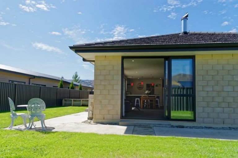 Photo of property in 18 Stowell Drive, Cromwell, 9310