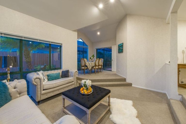 Photo of property in 8 Caldbeck Rise, Northpark, Auckland, 2013
