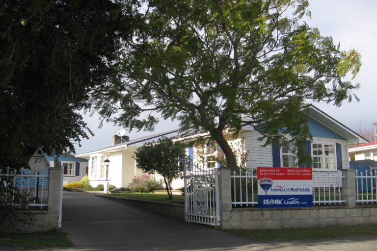 Photo of property in 27 Sutherland Street, Tamatea, Napier, 4112