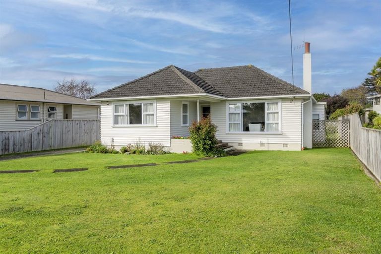 Photo of property in 16 Gardener Street, Levin, 5510