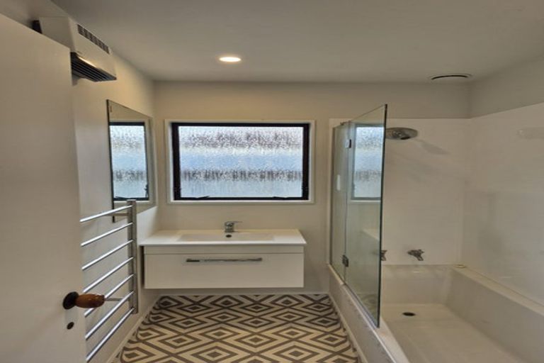 Photo of property in 1/467 Gloucester Street, Taradale, Napier, 4112