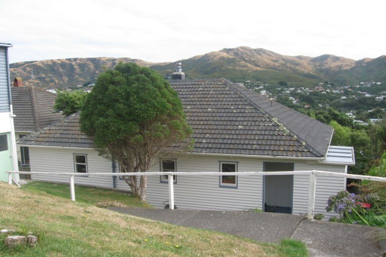Photo of property in 19 Bankot Crescent, Ngaio, Wellington, 6035
