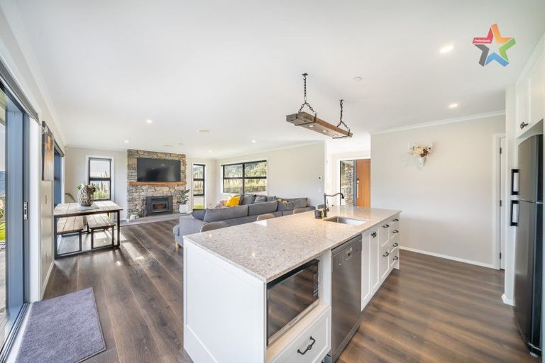 Photo of property in 119 Coast Road, Wainuiomata, Lower Hutt, 5373