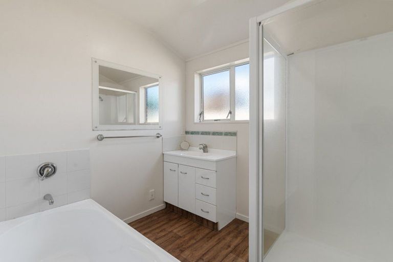 Photo of property in 130 Windsor Road, Bellevue, Tauranga, 3110