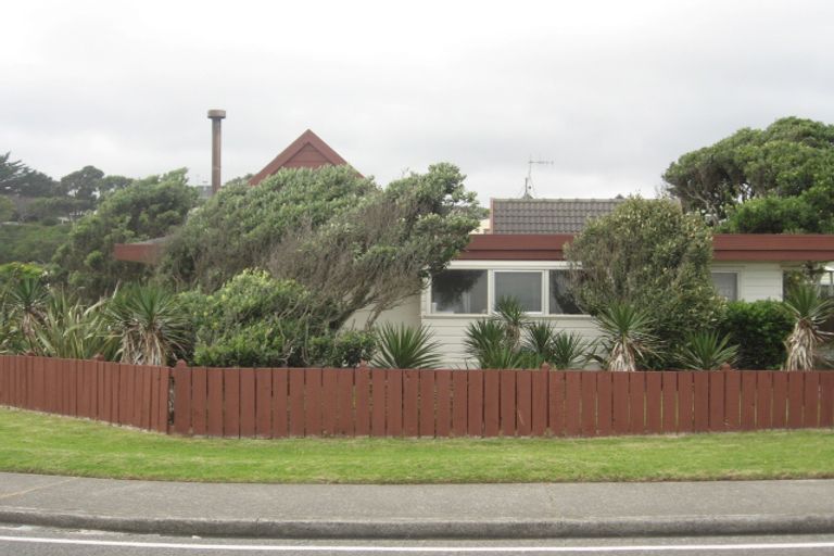 Photo of property in 27 The Esplanade, Raumati South, Paraparaumu, 5032