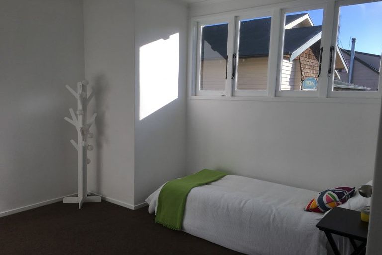 Photo of property in 34 Manson Street, Terrace End, Palmerston North, 4410