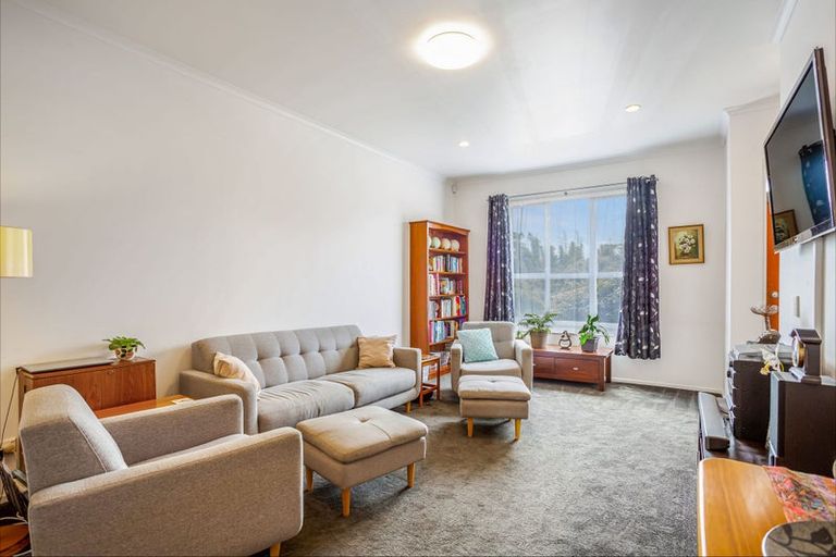 Photo of property in 11a Westglen Place, Ranui, Auckland, 0612