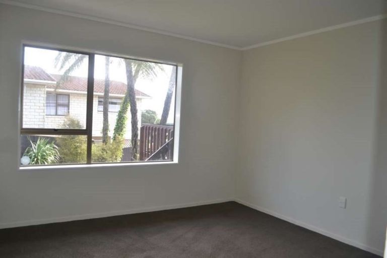 Photo of property in 16 Tiverton Crescent, Whalers Gate, New Plymouth, 4310