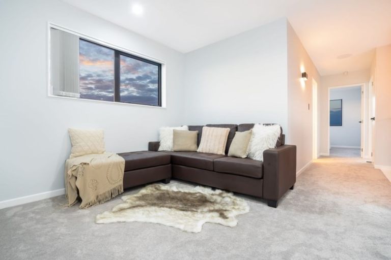 Photo of property in 32 Nola Dawn Avenue, Papakura, 2110