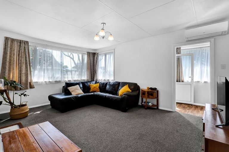 Photo of property in 55 Woodleigh Street, Frankleigh Park, New Plymouth, 4310