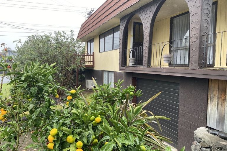 Photo of property in 2 Lynwood Place, Brookfield, Tauranga, 3110