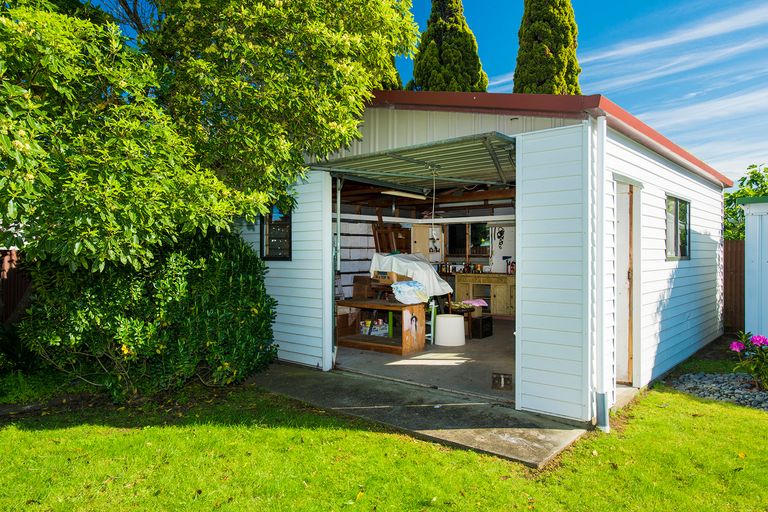 Photo of property in 461 Aberdeen Road, Te Hapara, Gisborne, 4010