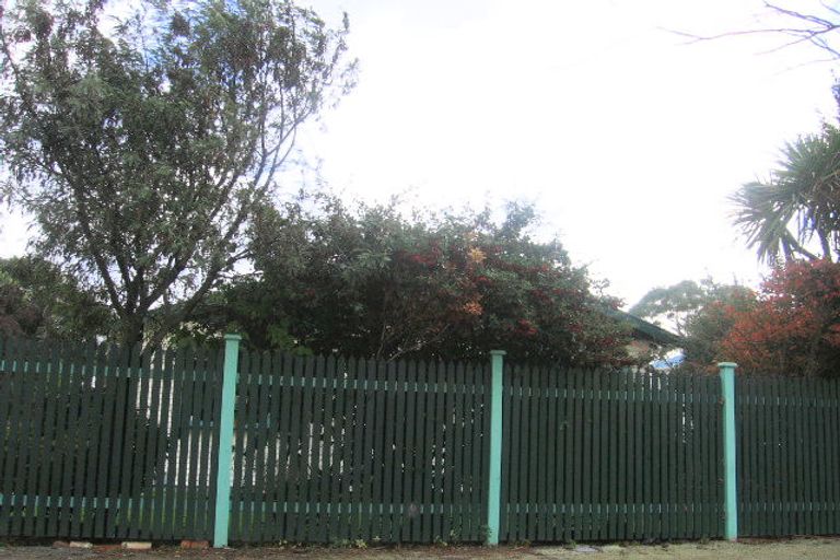 Photo of property in 32 Kingswood Street, Takaro, Palmerston North, 4412