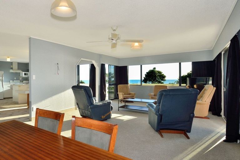 Photo of property in 9 Moana Drive, Mahia, 4198