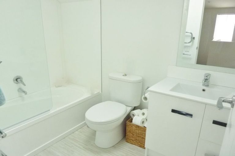 Photo of property in 19 Antrim Street, Sydenham, Christchurch, 8023