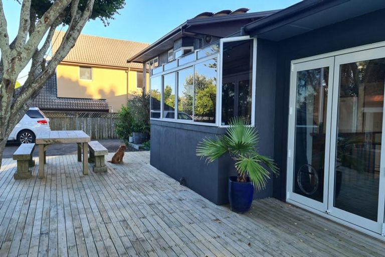 Photo of property in 20 Fairway Avenue, Mount Maunganui, 3116