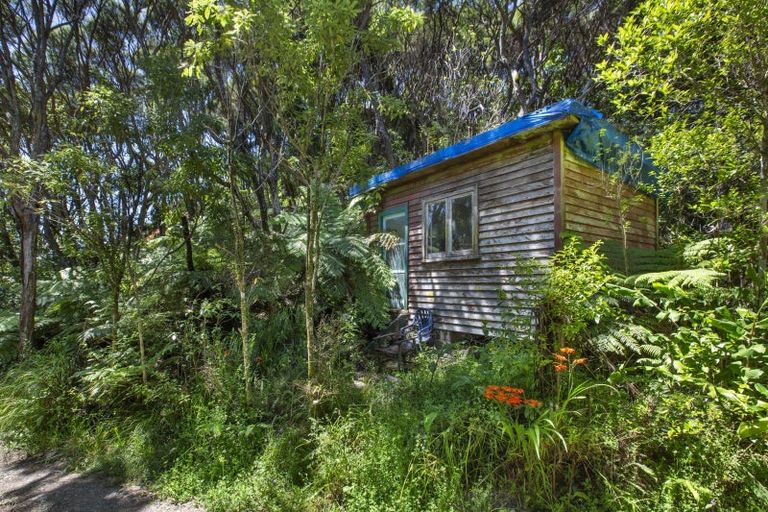 Photo of property in 27a Whaanga Road, Raglan, 3297