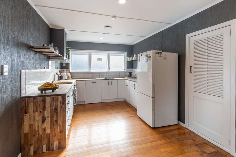 Photo of property in 6 Spencer Street, Western Heights, Rotorua, 3015