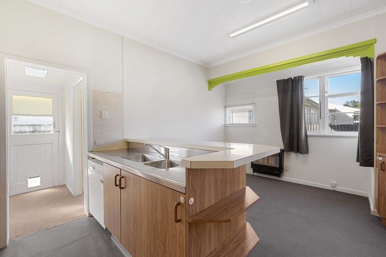 Photo of property in 35a Kent Street, Levin, 5510