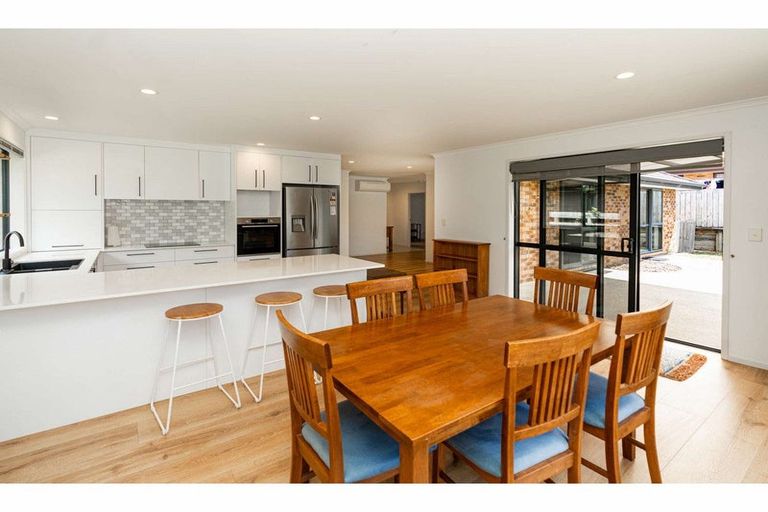 Photo of property in 8 The Anchorage East, Haruru, 0204