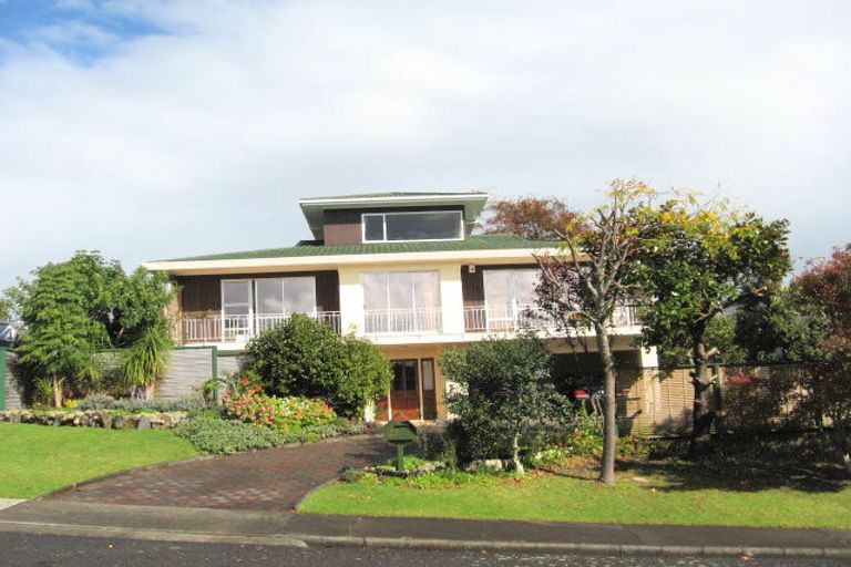 Photo of property in 22 Paisley Street, Mellons Bay, Auckland, 2014