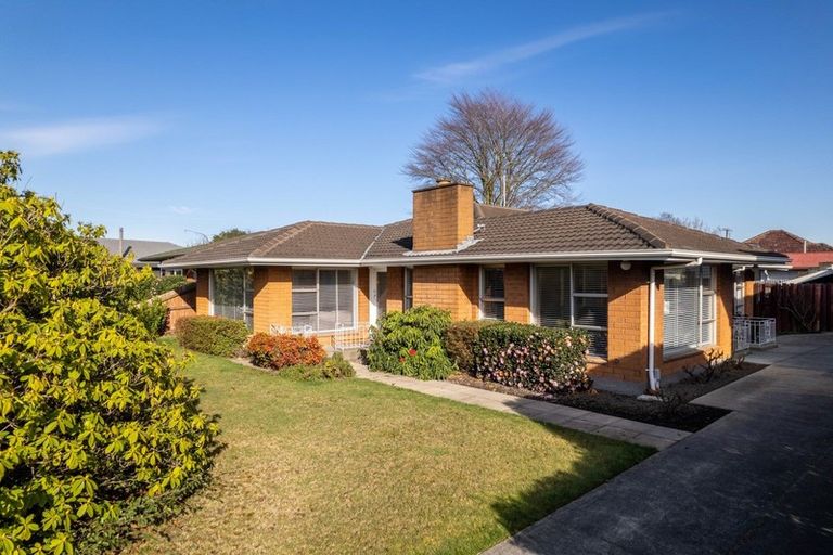 Photo of property in 75 Gladson Avenue, Sockburn, Christchurch, 8042