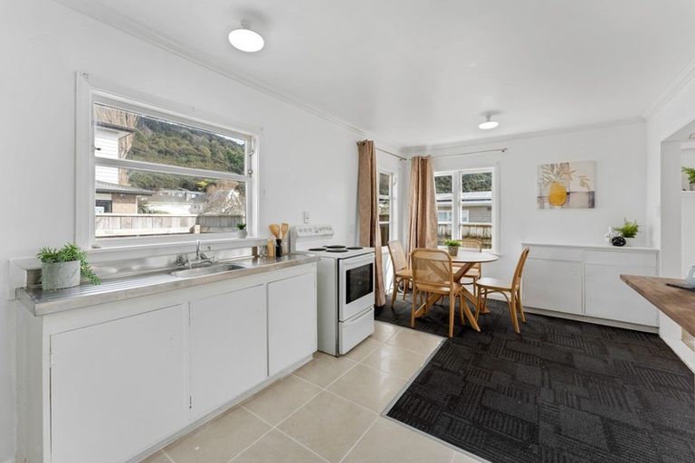 Photo of property in 183 Wainuiomata Road, Wainuiomata, Lower Hutt, 5014