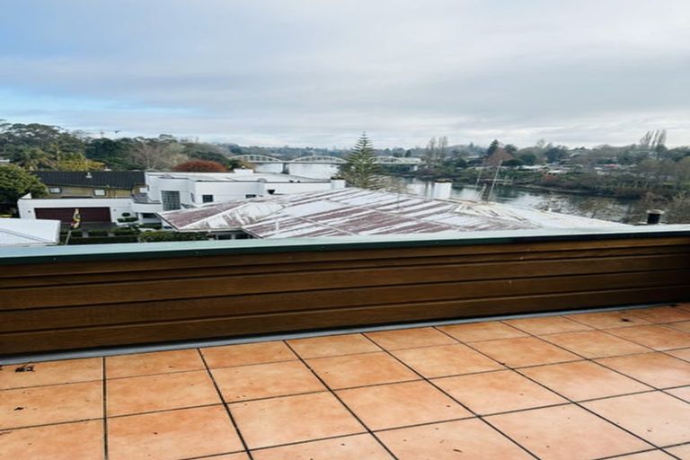 Photo of property in 1202c Victoria Street, Whitiora, Hamilton, 3200