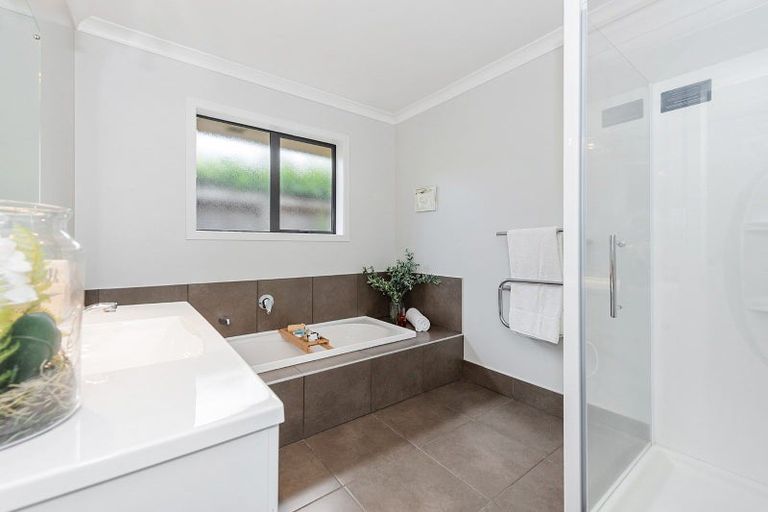 Photo of property in 36 Winslow Court, Huntington, Hamilton, 3210