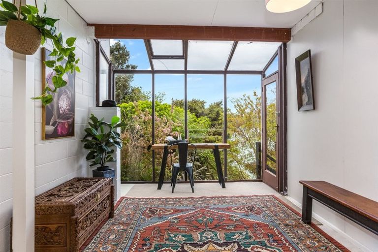 Photo of property in 5/52 Penryn Drive, Camborne, Porirua, 5026