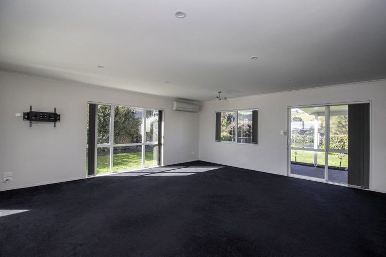 Photo of property in 24 Ohinemuri Place, Paeroa, 3600
