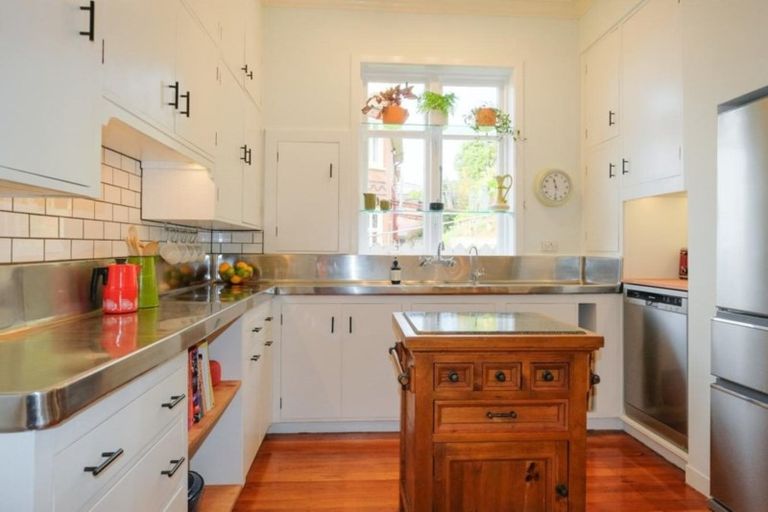 Photo of property in 36 Forbury Road, Forbury, Dunedin, 9012