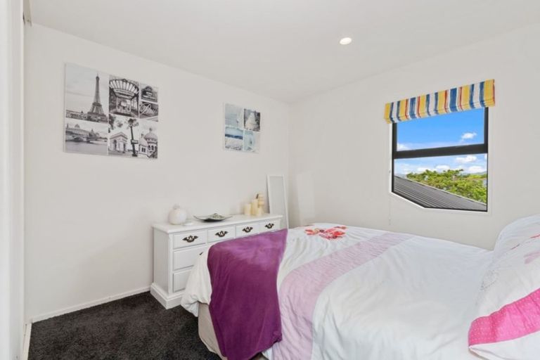 Photo of property in 32 Palm Drive, Shirley, Christchurch, 8052