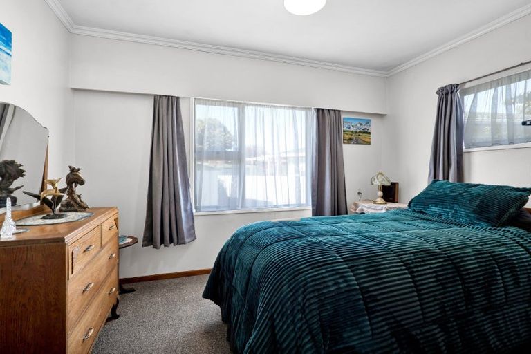 Photo of property in 2 Turuturu Road, Hawera, 4610