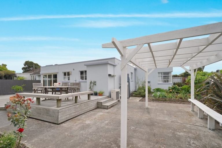 Photo of property in 331 Hills Road, Mairehau, Christchurch, 8013
