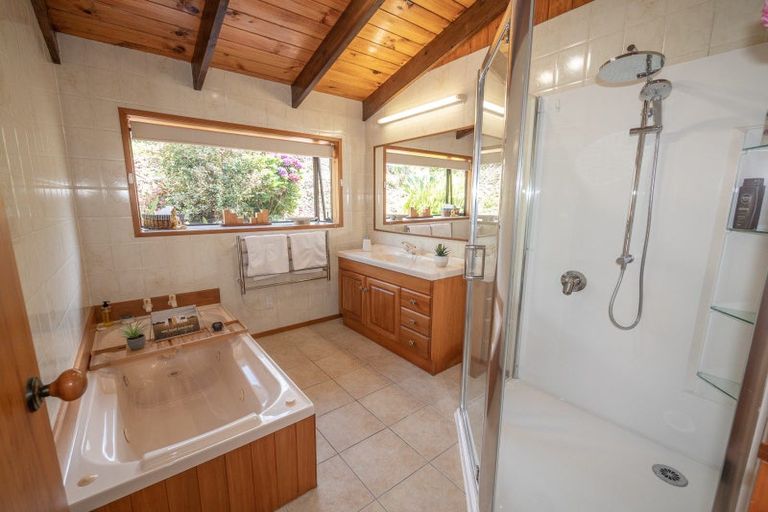 Photo of property in 21 Cable Bay Block Road, Cable Bay, 0420