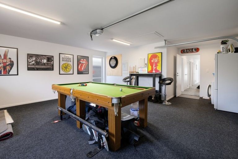 Photo of property in 2 Taioma Close, Papamoa, 3118